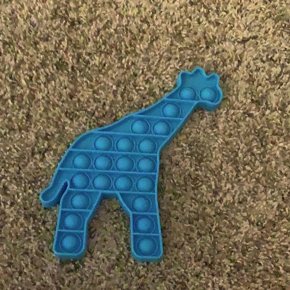 Blue giraffe pop it! Size: a bit bigger than a hand